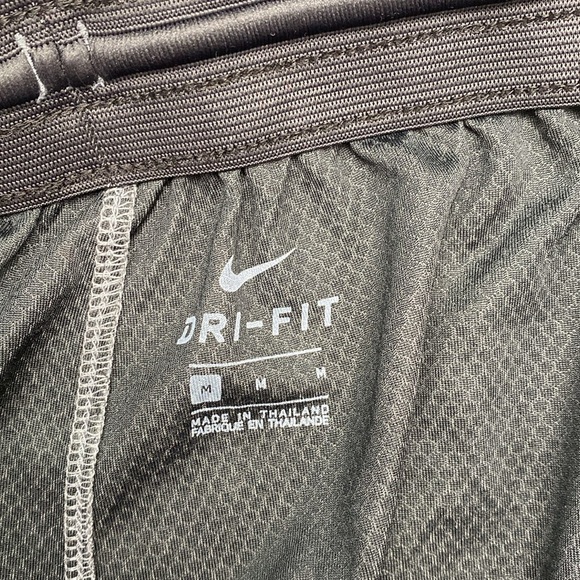 Nike dri-fit men’s athletic shorts - size medium - Picture 4 of 7